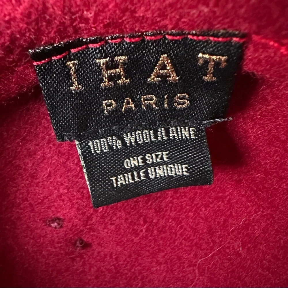 Elegant Red Fascinator with Black Accents
